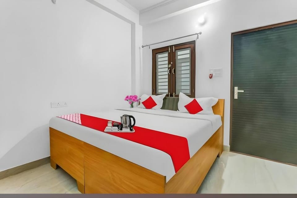 Hotel Awadh Pearl - Near Amity University Hotel in Lucknow