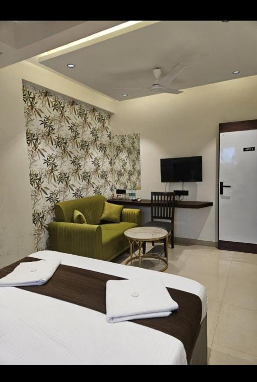 Hotel Lotus Executive, Pune Hotel in Pune