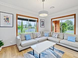 4-Bed Beach House with Garden & Alfresco Dining Apartment in Tomakin