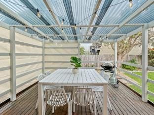 4-Bed Beach House with Garden & Alfresco Dining Apartment in Tomakin