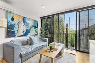 Contemporary 1-Bed in the Heart of St Kilda Apartment in Saint Kilda