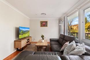 3-Bed Pet-Friendly Retreat Near Wentworth Falls Apartment in Wentworth Falls