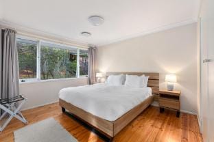 3-Bed Pet-Friendly Retreat Near Wentworth Falls Apartment in Wentworth Falls