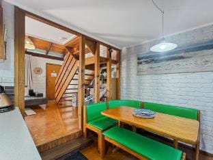 'Broulee Break' -2-Bed Beach House with Games Room Apartment in Broulee