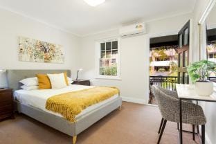 Beautiful 2-Bed Terrace House with Outdoor Areas Apartment in Sydney