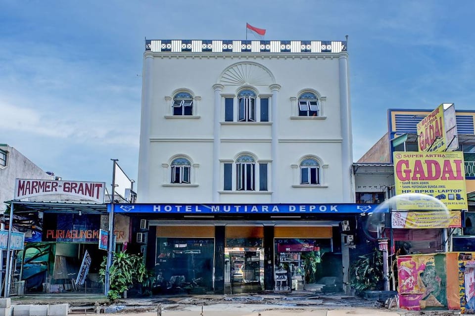 Dancenter Hotel Mutiara Kelapa Dua Hotel in South Jakarta City