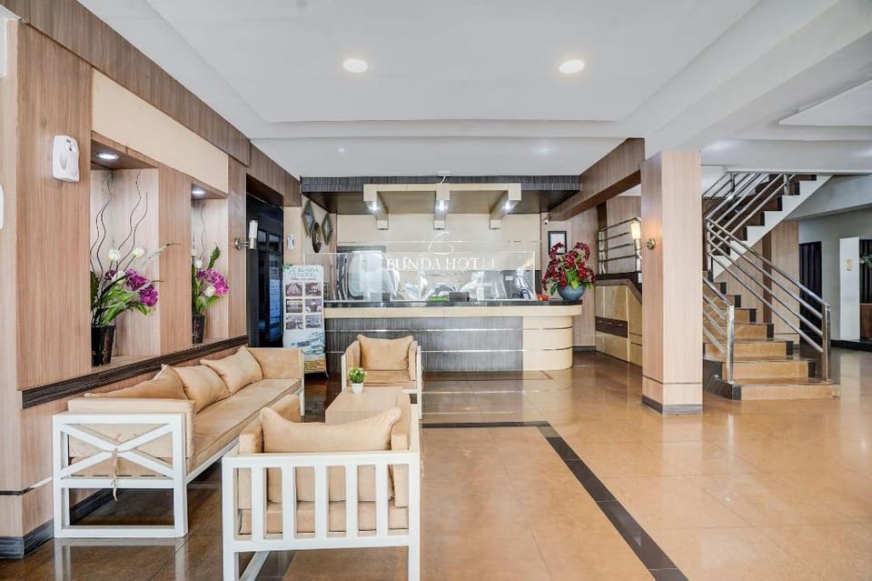 Dancenter Bunda Hotel Hotel in Padang