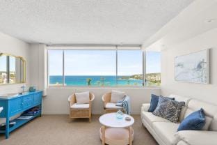 Wake Up to the Ocean: 1-Bed with Pool & Views Apartment in Manly