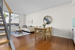 Beautiful Bondi 1-Bed Apartment Meters from Beach Apartment in Parking lot