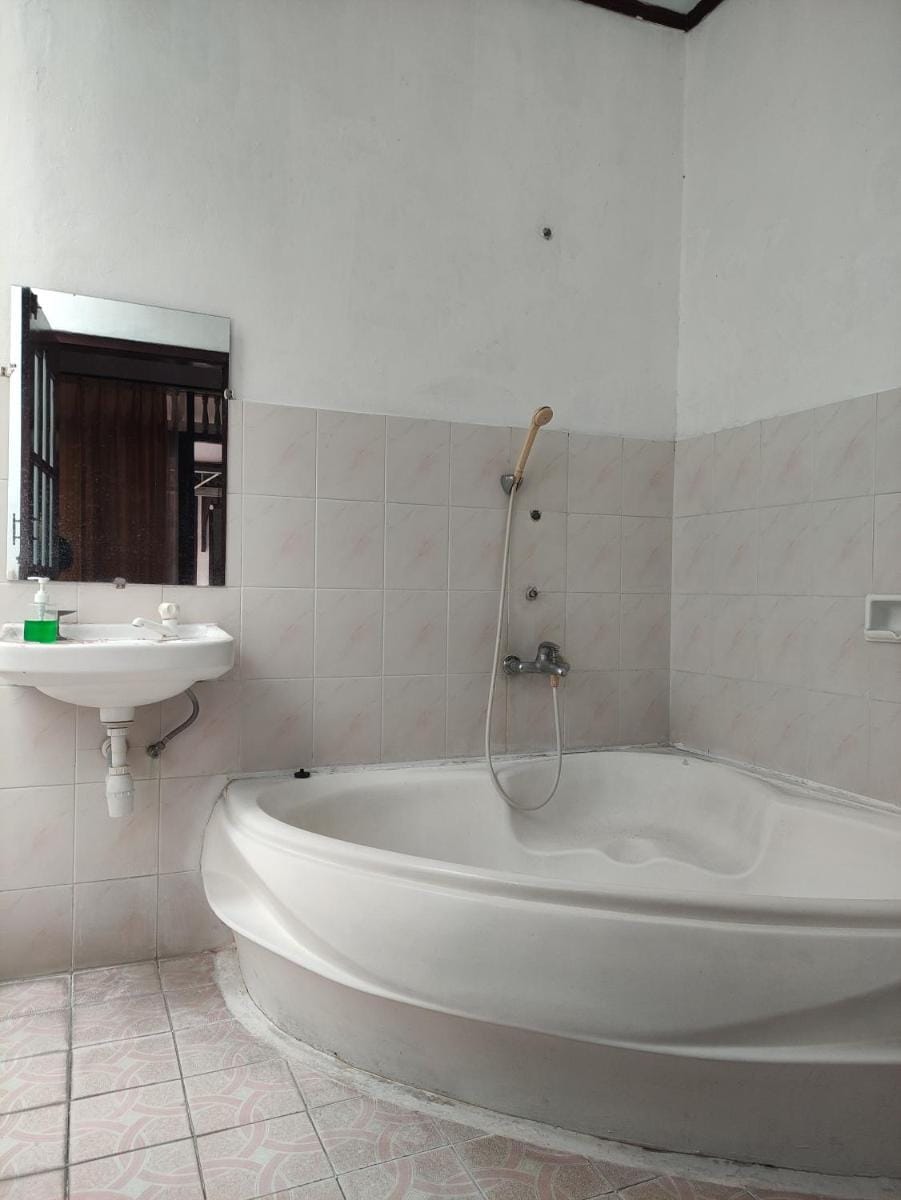 Fortuna Jogja Guest House & Rental Inn in Yogyakarta