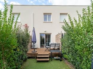 Villa in Serignan near Sandy Beach Villa in Occitanie