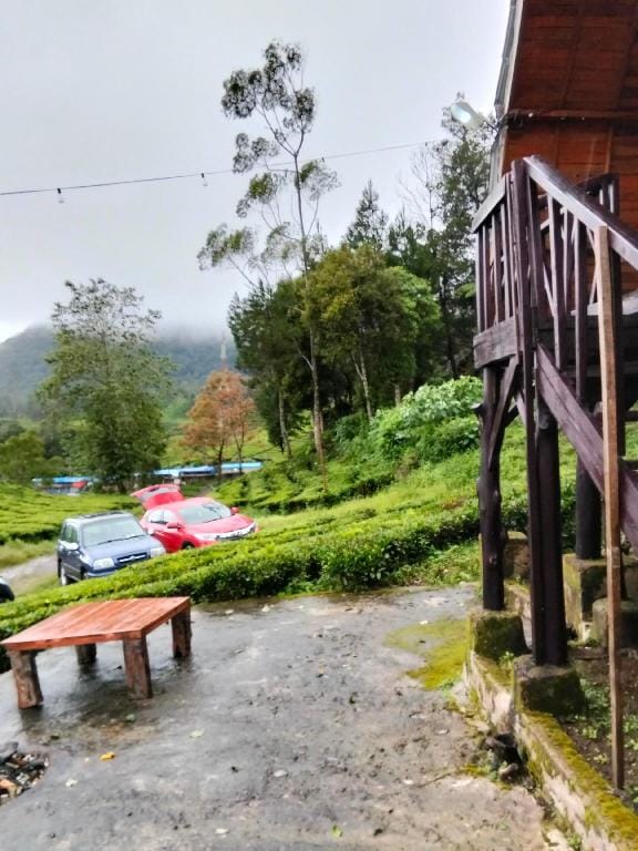 Glamping Villa & Cottage Gunung Bangku Hotel in West Java