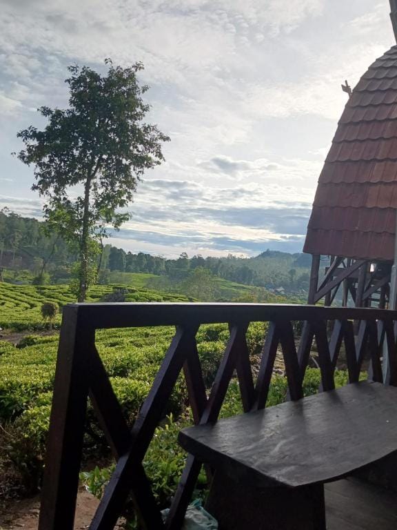 Glamping Villa & Cottage Gunung Bangku Hotel in West Java