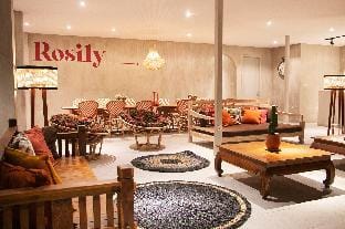 Villa Rone - Spanish Garden Vibe in PUNCAK Villa in Cisarua