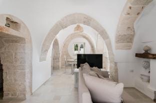 Trulli Julia con piscina by Wonderful Italy Villa in Province of Taranto