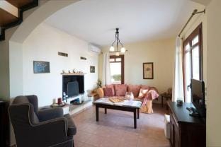 Odysseus Villa in Plaka Villa in Crete Region