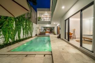Lindt- 3BDR Villa with Private Pool and Ricefield  Villa in North Kuta