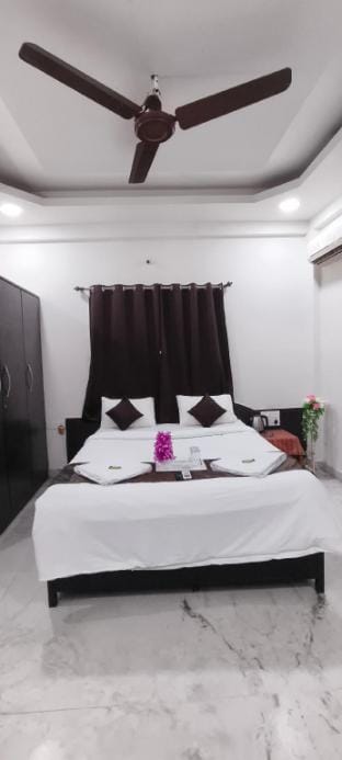 Hotel green Breeze  Villa in Pune