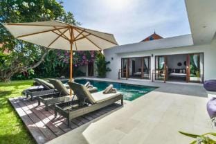 Lucia Spacious 3 BR Private Pool Villa ZN13 Villa in Denpasar