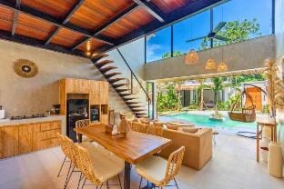 Calista - 4Bedroom Private Pool Villa in Kerobokan Villa in North Kuta