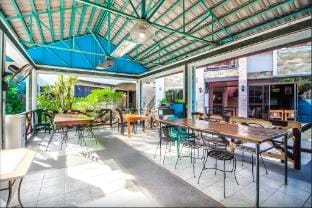 Pool on the Hill Private Resort by 6 Senses Villa in Calamba