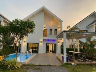 Hoku House Khaoyai Pool Villa Villa in Thailand