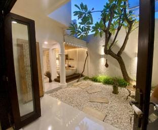 Tya Boho Villa, 
15 mins to Beach or Sanur Harbour Villa in Denpasar