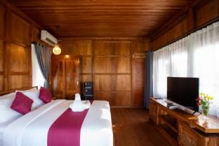 Sunset Harvest Bali Villa in Abiansemal