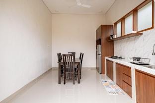 iL Sole Villa By Damaresa Villa in North Kuta