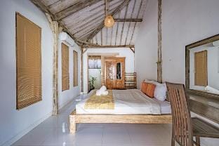 Villa La Luna 2BR Joglo Style ByDamaresa Villa in North Kuta