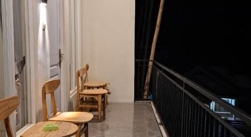 Fan Family Bromo Homestay Bed and Breakfast in East Java