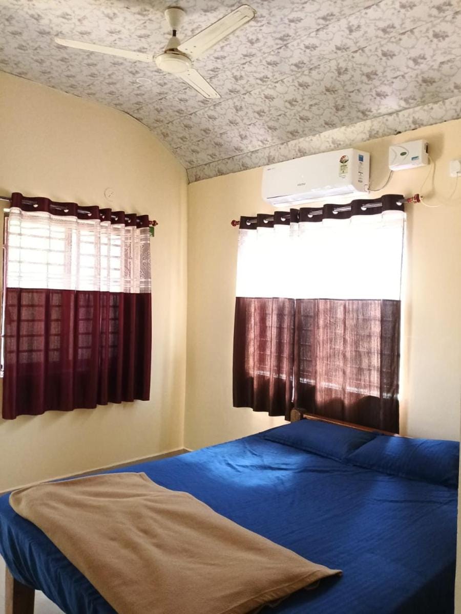 Stone Guest House Gokarna Bed and Breakfast in Karnataka