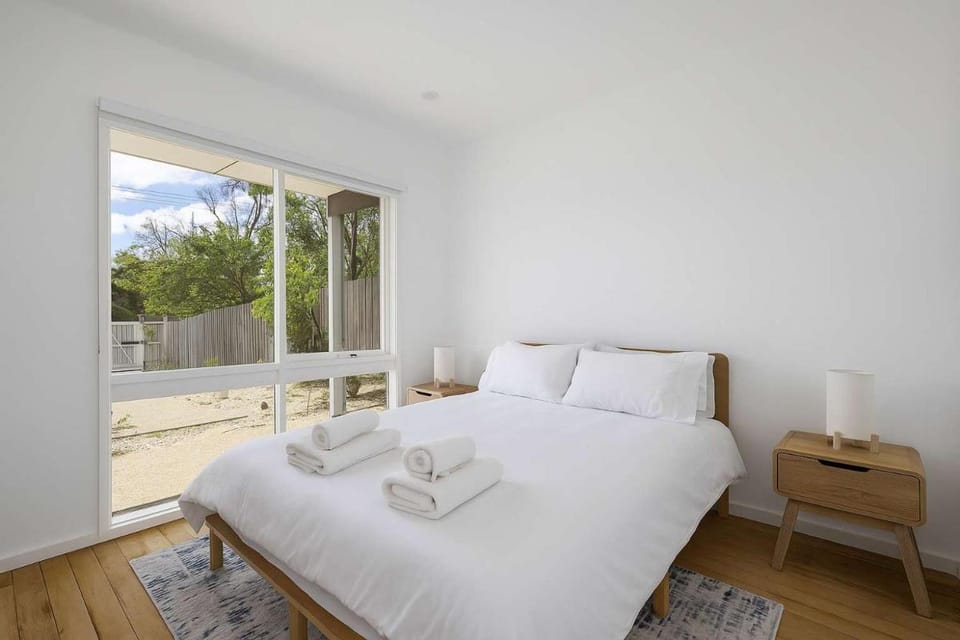 Peaceful 2-Bed Apartment in Coastal McCrae Apartment in Rosebud
