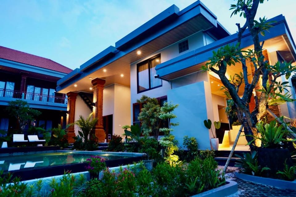 BALI BANANA GUEST HOUSE Bed and Breakfast in North Kuta
