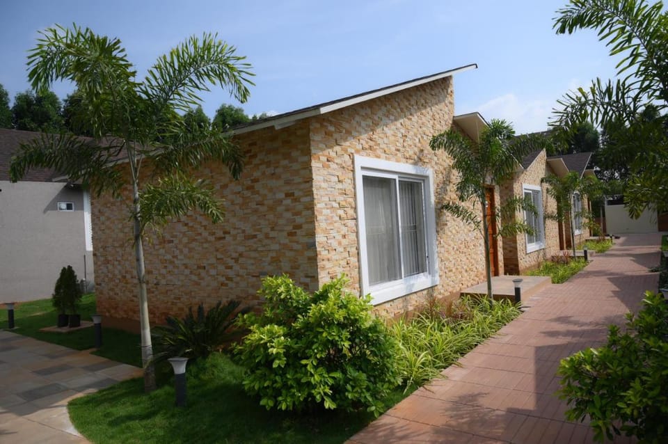 Shettar's Kusum Resort Bed and Breakfast in Karnataka