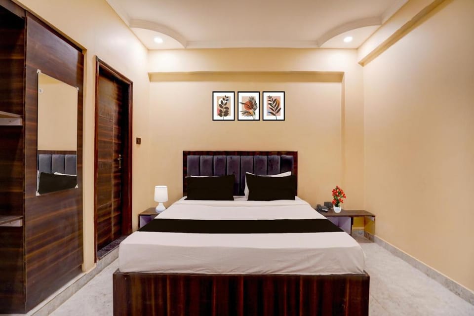 Super Collection O High Court Lucknow Hotel in Lucknow