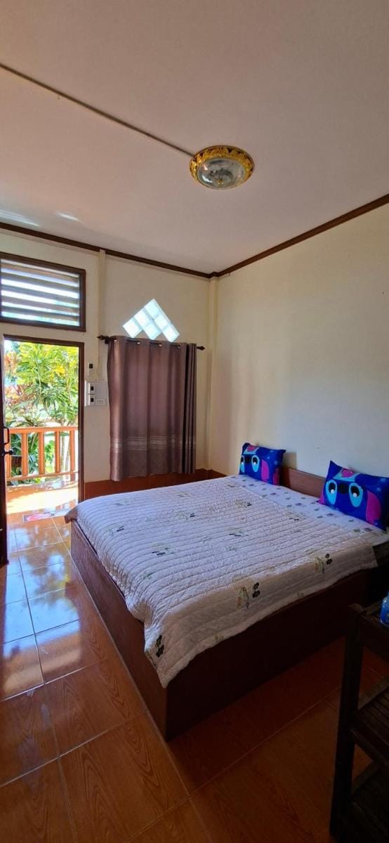 Smart View Guesthouse Bed and Breakfast in Vientiane Province, Laos