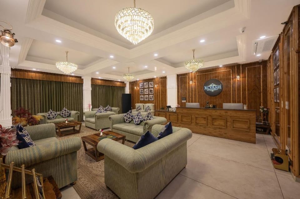Echor KC Grand Kufri Hotel in Himachal Pradesh