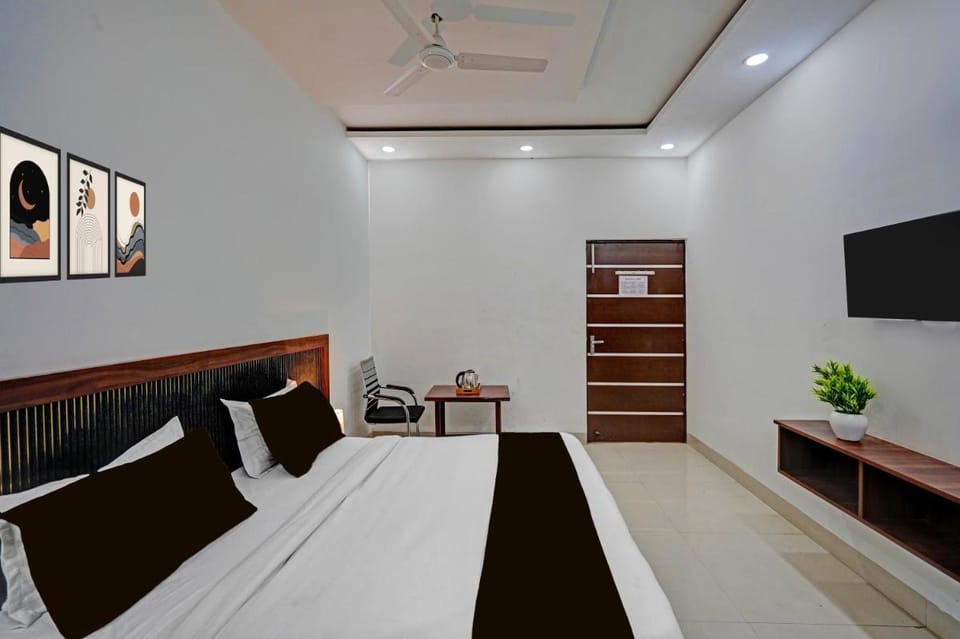 Super Hotel O Sector 110 Noida Formerly Luv Kush Tower Bhangel Hotel in Noida
