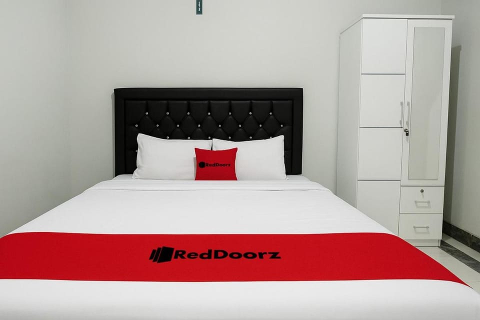 RedDoorz at Mamiric Guest House Syariah Hotel in Indonesia