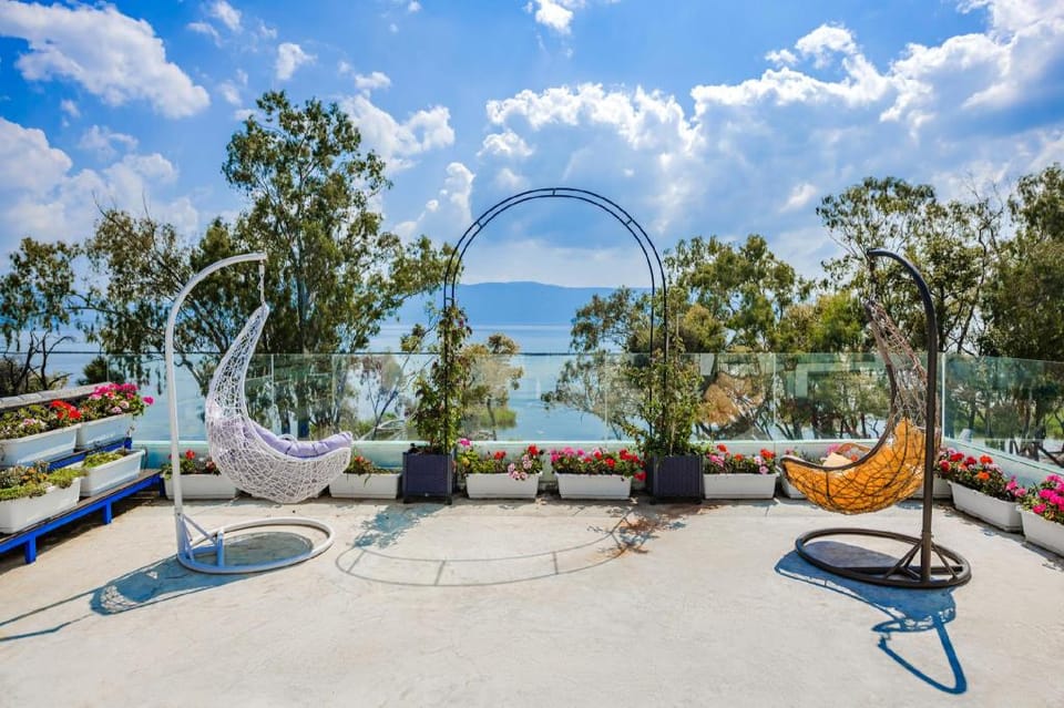 Dali Half-one Lakeside Villa Hotel in China
