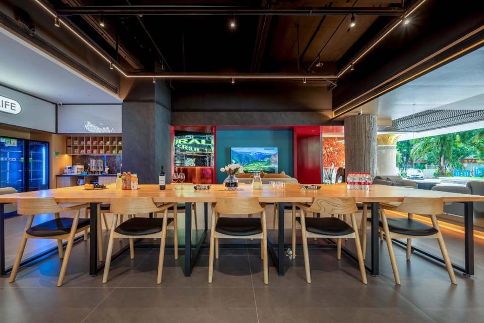 Xishuangbanna Jinghong Enji  XishuangBanna Designer International Hotel (Manting Park Branch) Hotel in Laos