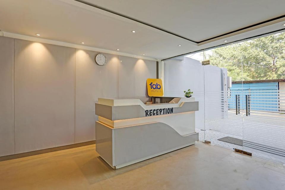 FabHotel New R Inn Hotel in Uttar Pradesh