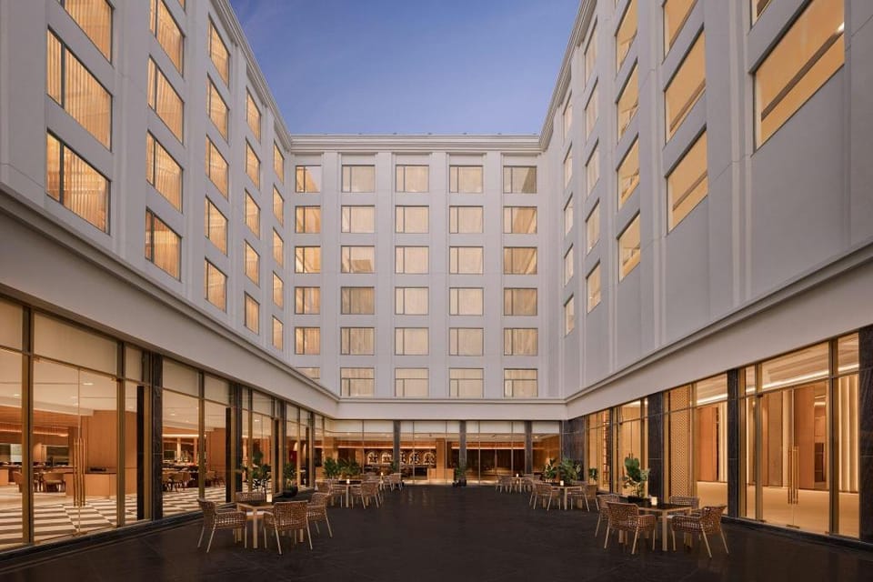 DoubleTree by Hilton Bengaluru Airport Hotel in Tamil Nadu