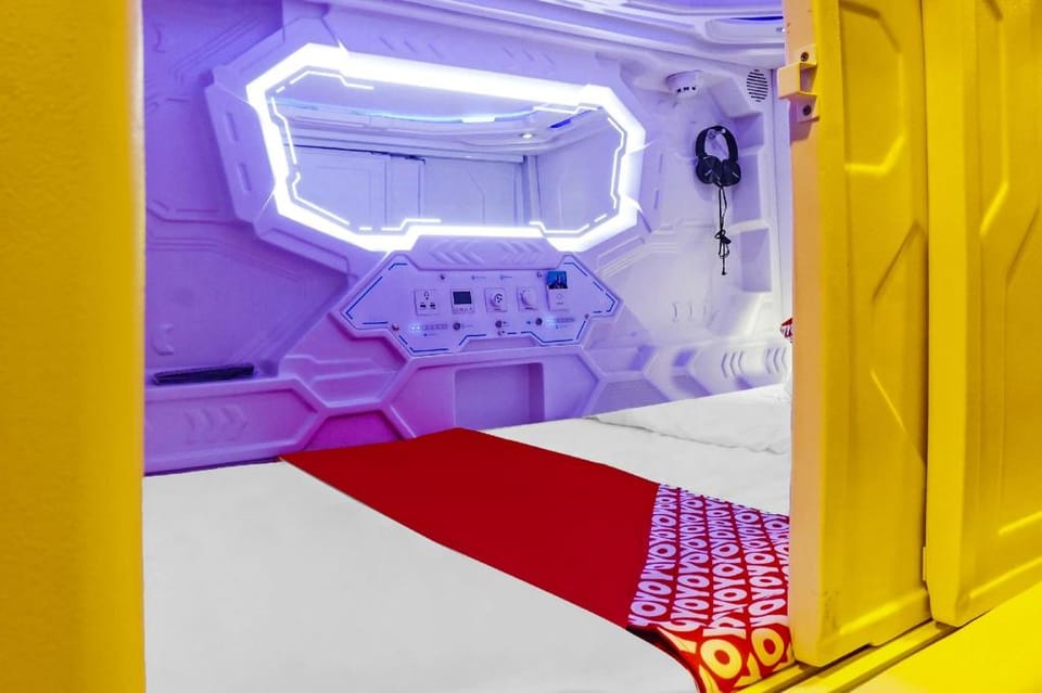 Dancenter Fiducia Capsule Hotel Hotel in Jakarta