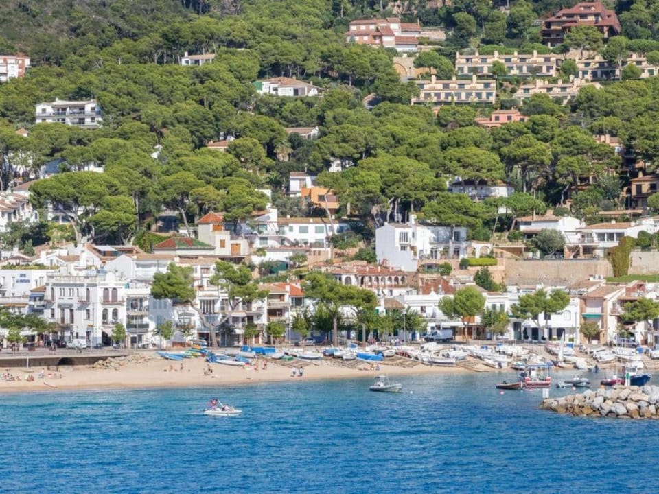 Beach villa with private pool in Llafranc Villa in Llafranc