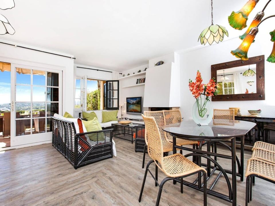 Villa with panoramic views of the sea Villa in Llafranc