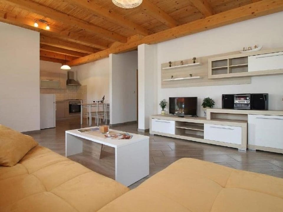 Villa in Zminj with swimming pool Hotel in Istria County