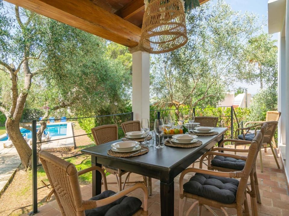 Villa Blanca - Villa With Private Pool. Free Wifi Villa in Cala Ferrera