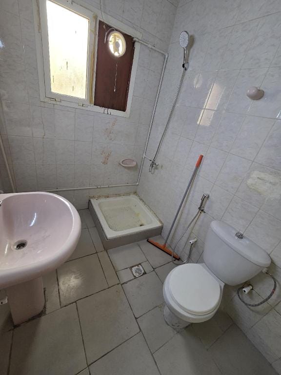 Studio Apartment With Attached Kitchen & Bathroom Hotel in Dubai